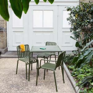 palissade-chaises-table-HAY-mobilier-exterieur-aménagement-duoconcept