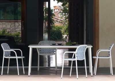 yard-EMU-mobilier-assise-chaise-couleur-exterieur-jardin-terasse-amenagement-duoconcept