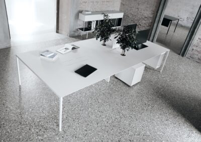 Bureau-sintesi-blanc-EXTENDO-table-mobilier-intérieur-bureau-bench-design-duoconcept