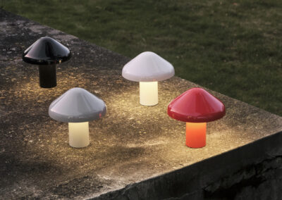 Lampes portable design rouge Pao HAY jardin exterieur