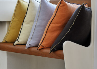 Coussin-Outline-coloré-HAY-textile-décoration-interieur-mobilier-design-amenagement-duoconcept