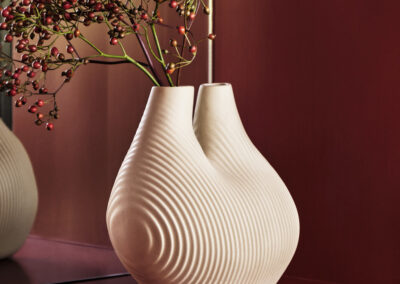 Vase-w-s-chamber-HAY-beige-ceramique-organique-decoration-interieur-design-duoconcept